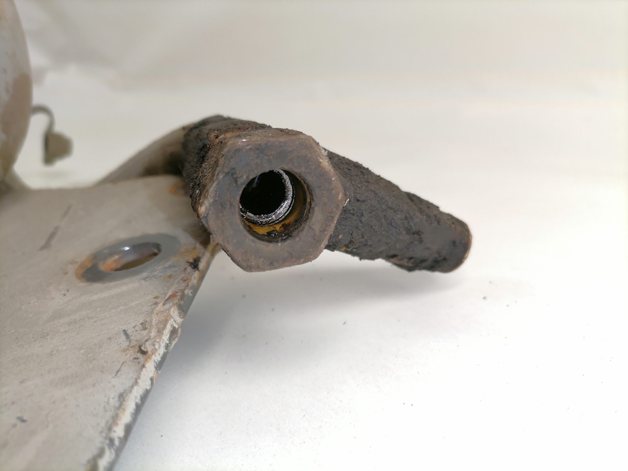 Volvo Air dryer 21620172 - Спирачен клапан за Камион: снимка 5 Volvo Air dryer 21620172 - Спирачен клапан за Камион: снимка 5