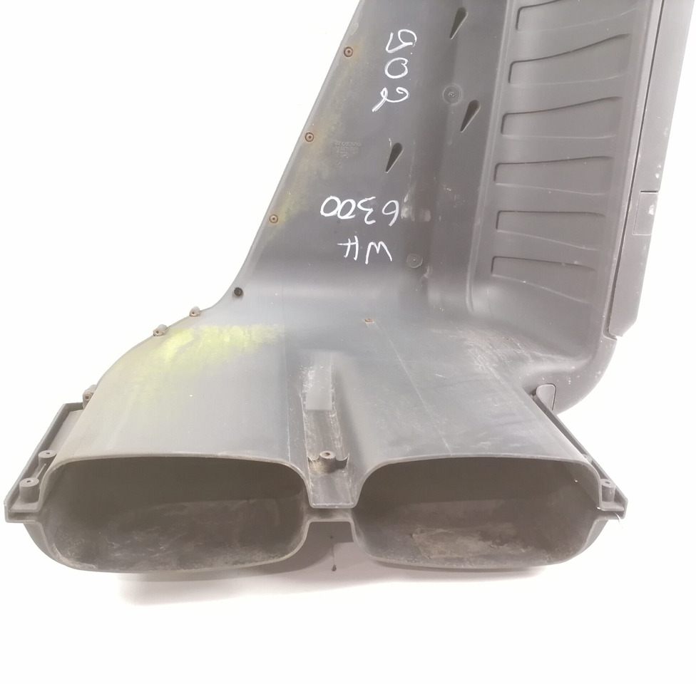 Volvo Air intake 1676685 - Всмукателна система за Камион: снимка 2 Volvo Air intake 1676685 - Всмукателна система за Камион: снимка 2