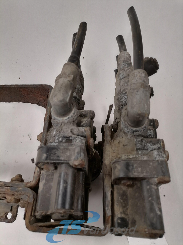 Volvo Air suspension control valve, ECAS 20514449 - Спирачен клапан за Камион: снимка 3 Volvo Air suspension control valve, ECAS 20514449 - Спирачен клапан за Камион: снимка 3