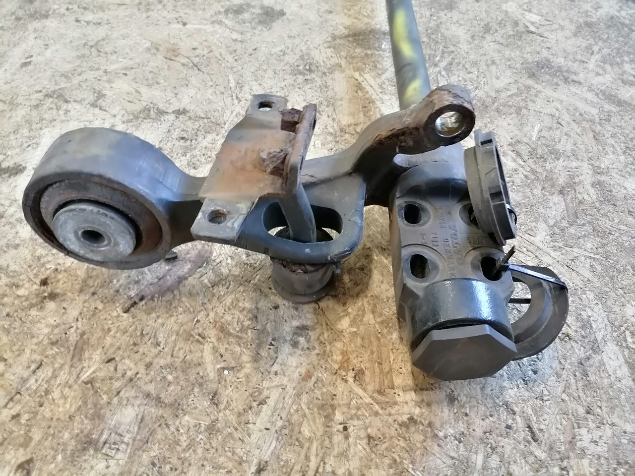 Volvo Anti-roll bar 3198853 - Окачване на кабината за Камион: снимка 3 Volvo Anti-roll bar 3198853 - Окачване на кабината за Камион: снимка 3