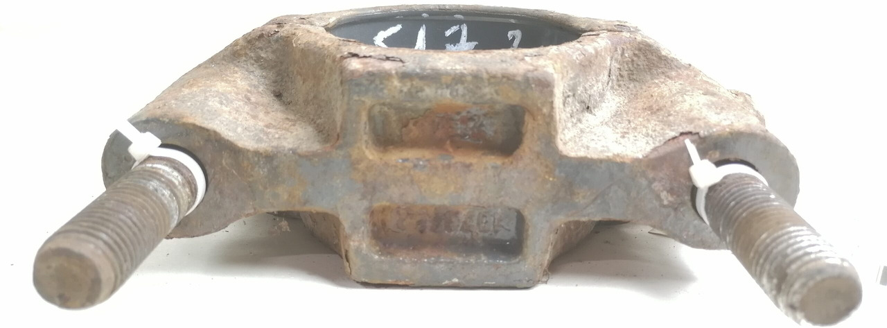 Volvo Anti roll bar bracket 1079482 - Стабилизираща щанга за Камион: снимка 3 Volvo Anti roll bar bracket 1079482 - Стабилизираща щанга за Камион: снимка 3