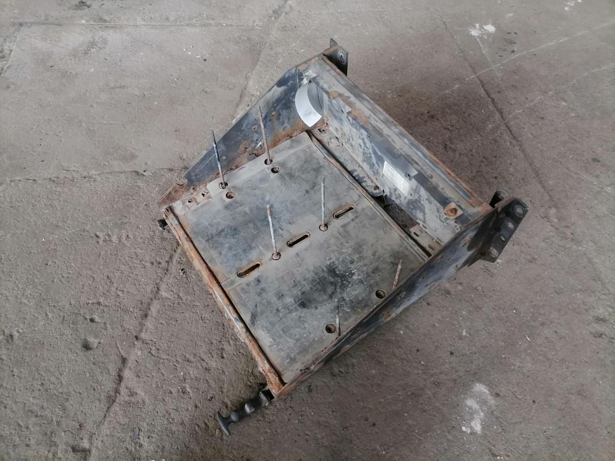 Volvo Battery box 20543103 - Акумулатор за Камион: снимка 2 Volvo Battery box 20543103 - Акумулатор за Камион: снимка 2