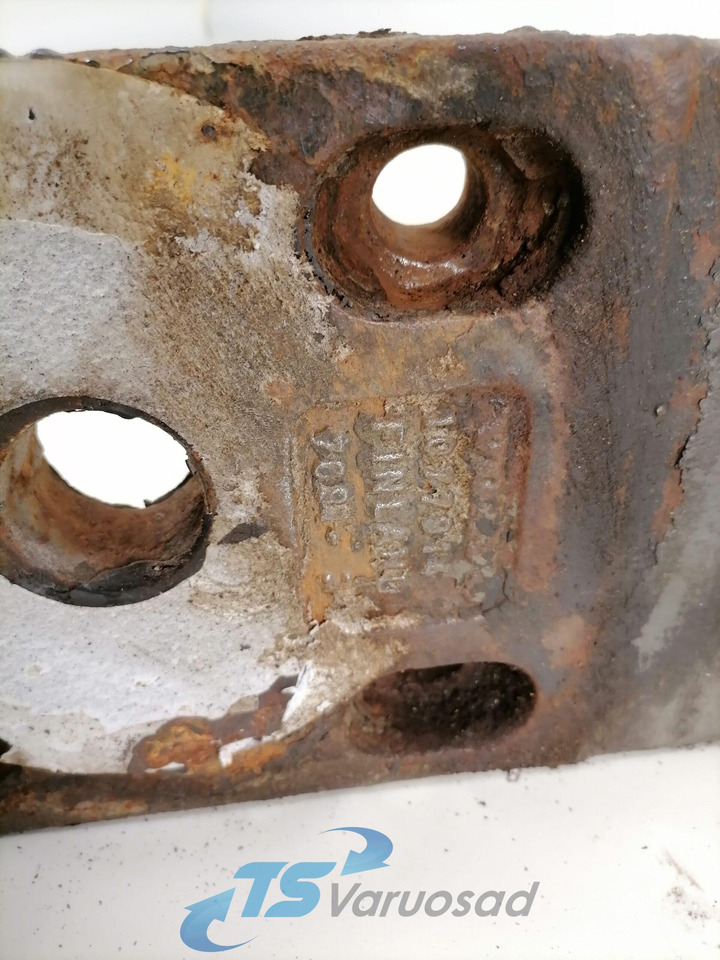Volvo Bracket 1077914 - Окачване за Камион: снимка 2 Volvo Bracket 1077914 - Окачване за Камион: снимка 2