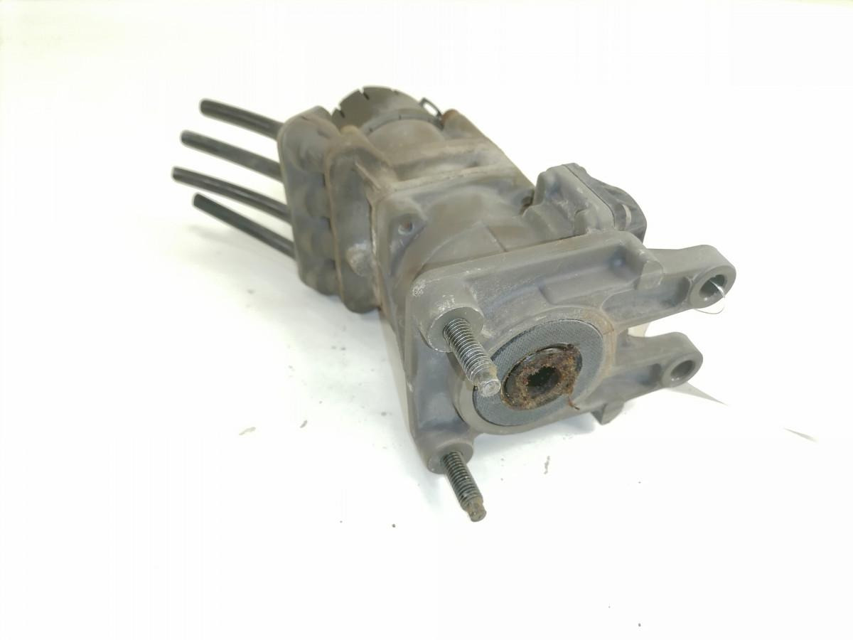 Volvo Brake pressure control K001894 - Спирачен клапан за Камион: снимка 1 Volvo Brake pressure control K001894 - Спирачен клапан за Камион: снимка 1