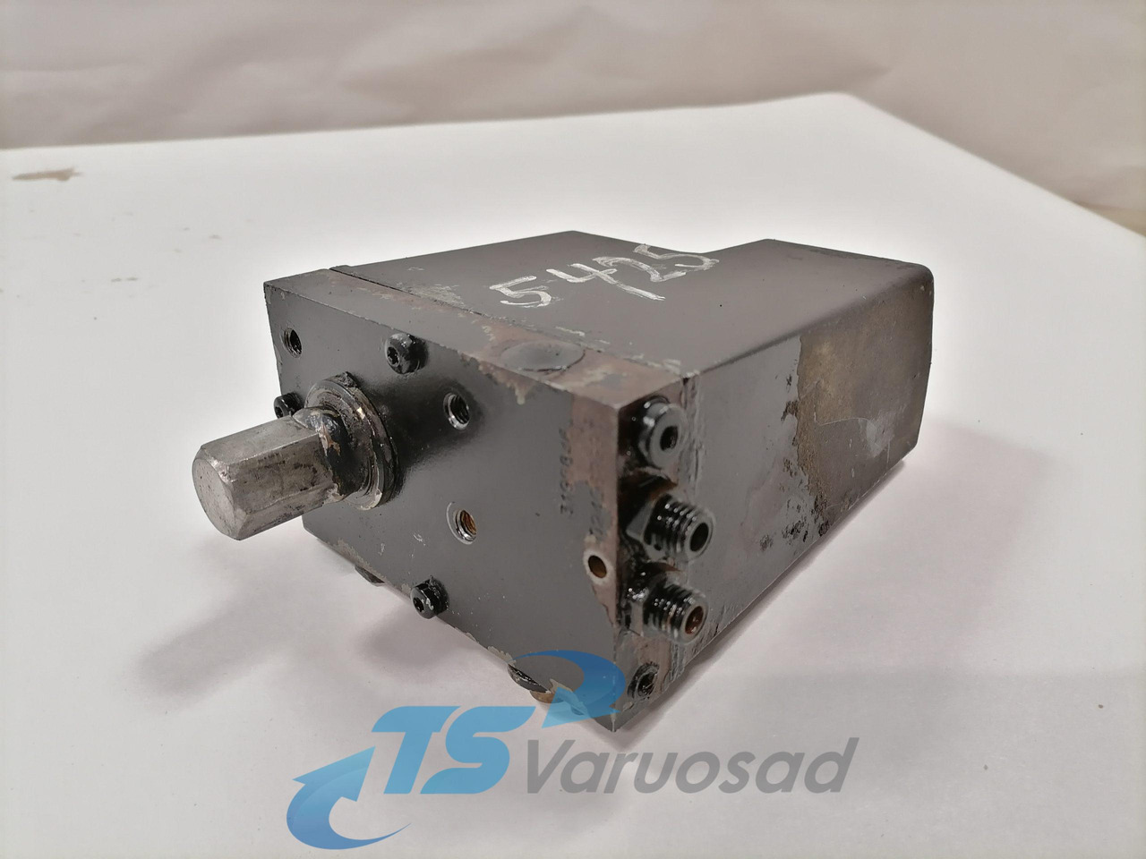 Volvo Cab tilting pump 3198846 - Окачване на кабината за Камион: снимка 2 Volvo Cab tilting pump 3198846 - Окачване на кабината за Камион: снимка 2