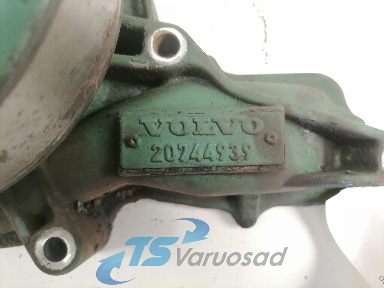 Volvo Cooling pump 20744939 - Помпа за охлаждаща течност за Камион: снимка 3 Volvo Cooling pump 20744939 - Помпа за охлаждаща течност за Камион: снимка 3