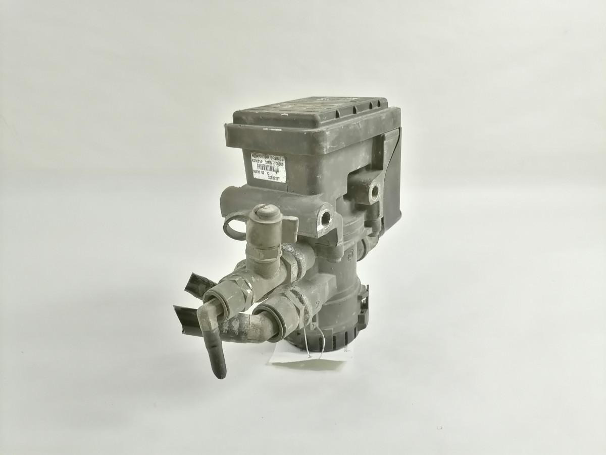 Volvo EBS brake valve 20828237 - Спирачен клапан за Камион: снимка 2 Volvo EBS brake valve 20828237 - Спирачен клапан за Камион: снимка 2
