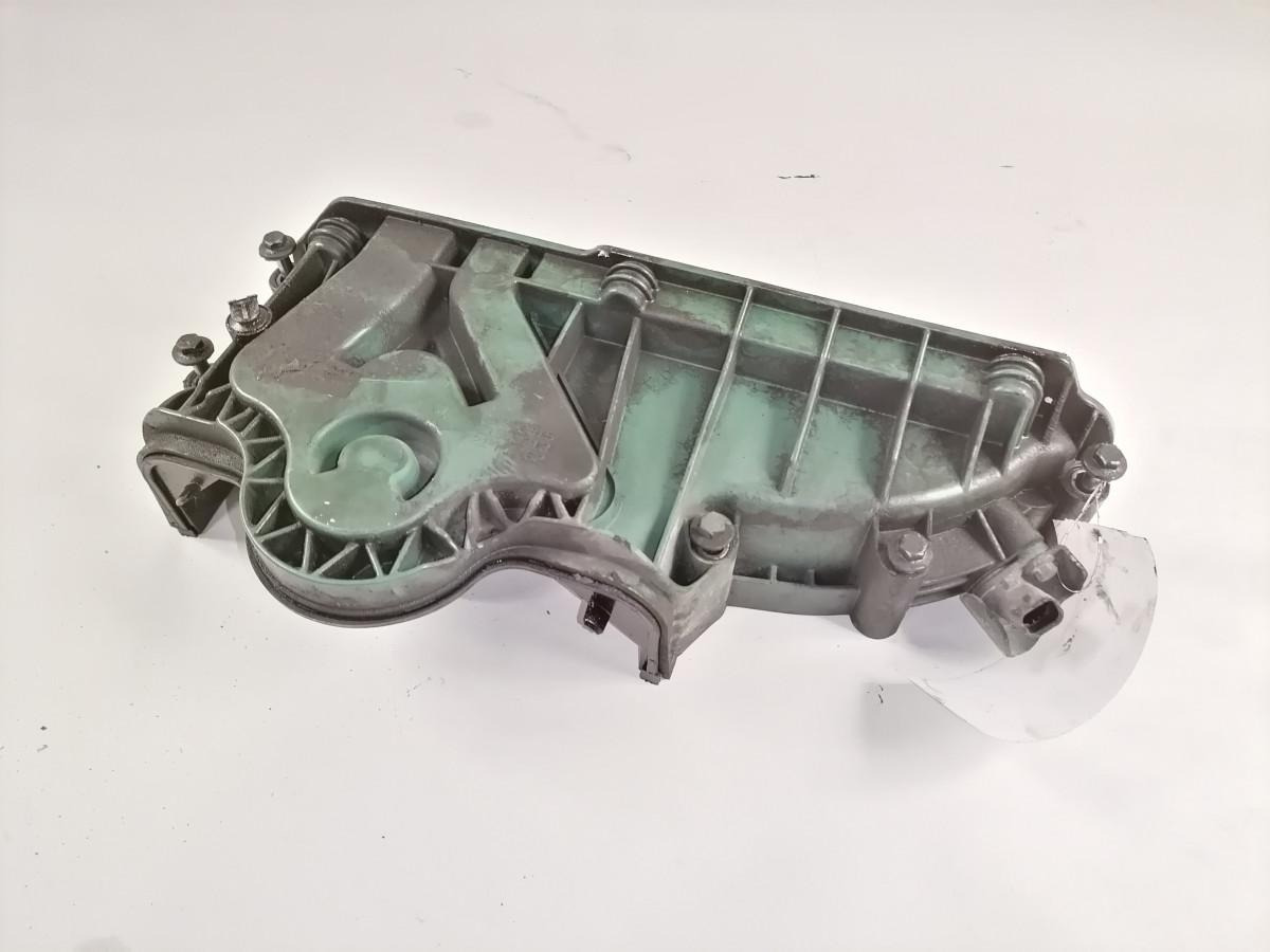 Volvo Engine front cover 21383315 - Двигател и части за Камион: снимка 2 Volvo Engine front cover 21383315 - Двигател и части за Камион: снимка 2