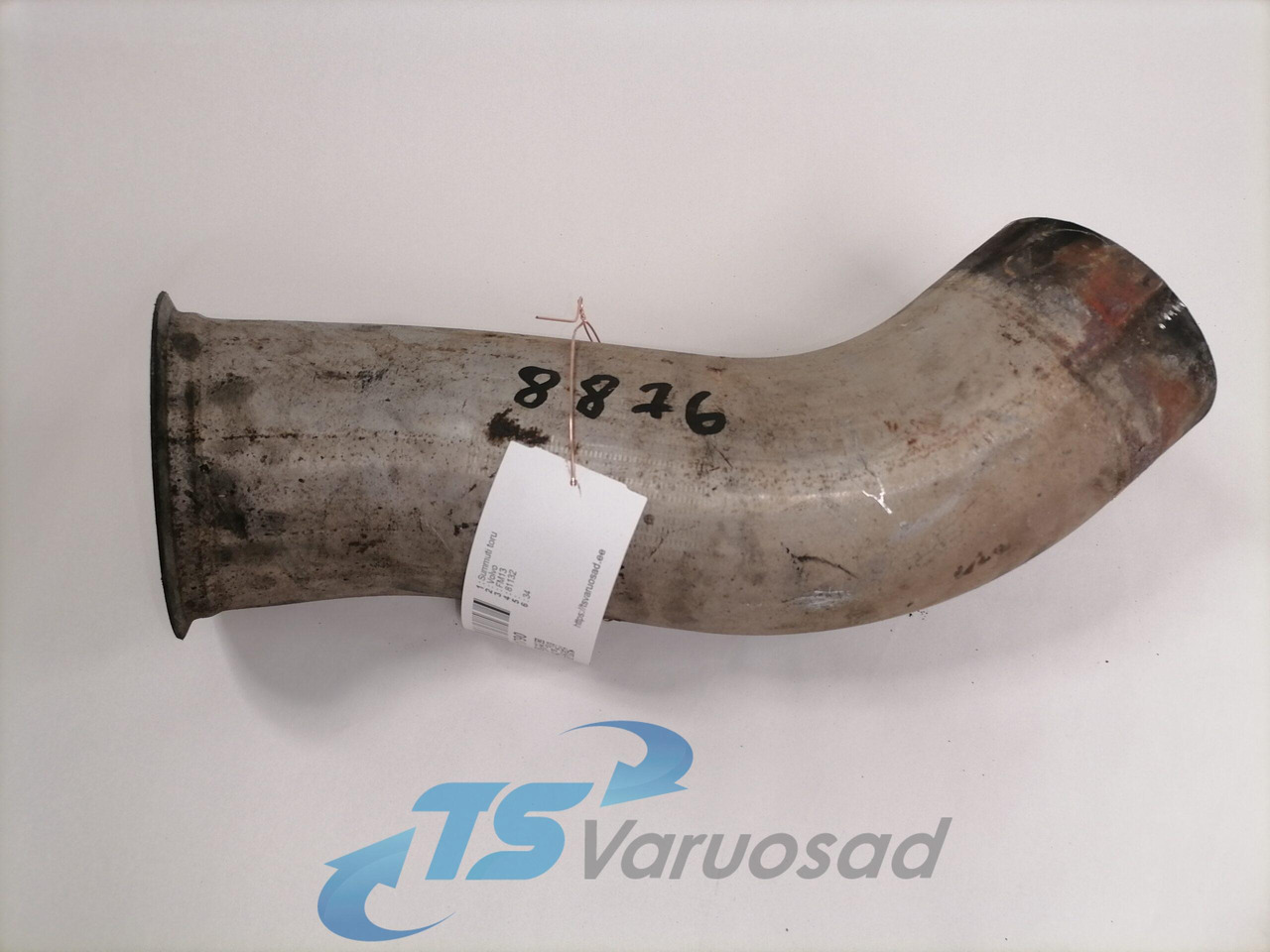 Volvo Exhaust pipe 81132 - Заглушител за Камион: снимка 1 Volvo Exhaust pipe 81132 - Заглушител за Камион: снимка 1