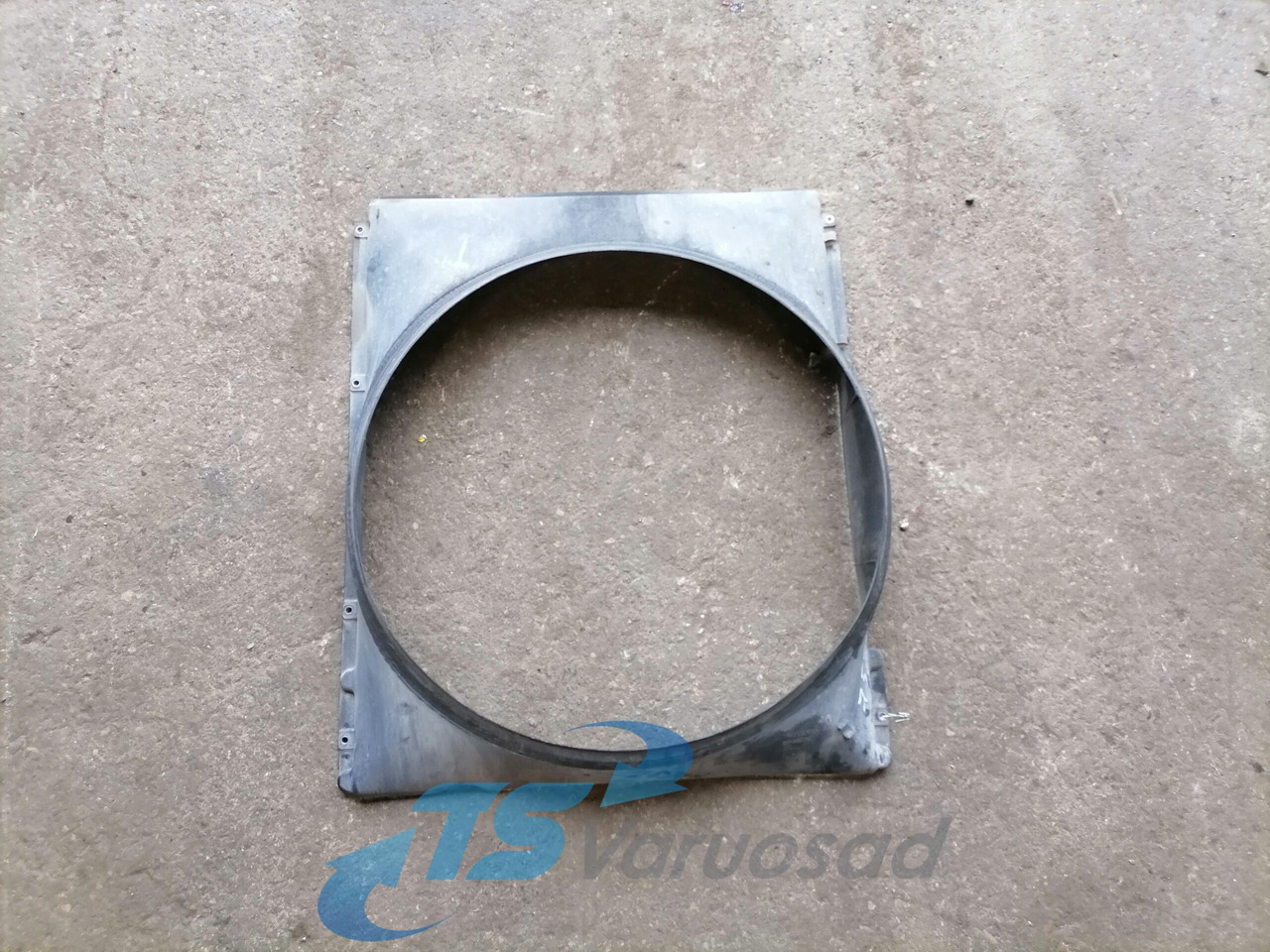 Volvo Fan shroud 3944270 - Радиатор за Камион: снимка 1 Volvo Fan shroud 3944270 - Радиатор за Камион: снимка 1