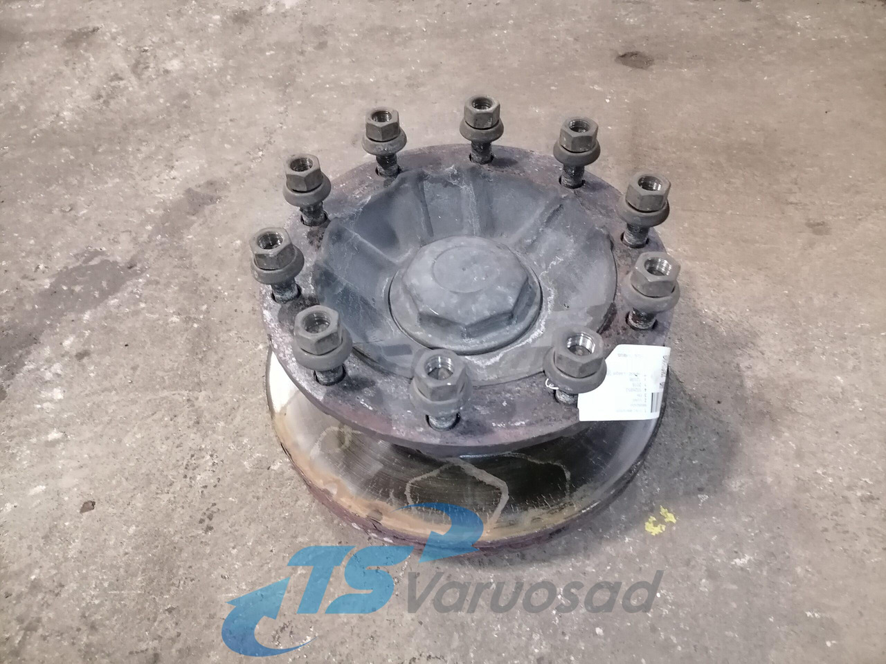 Volvo First wheel hub 1026853 - Ступица за Камион: снимка 1 Volvo First wheel hub 1026853 - Ступица за Камион: снимка 1