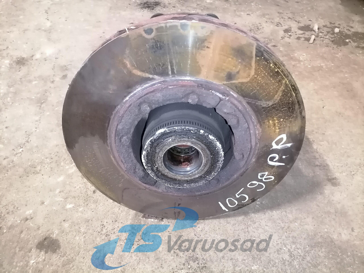 Volvo First wheel hub 1026853 - Ступица за Камион: снимка 2 Volvo First wheel hub 1026853 - Ступица за Камион: снимка 2