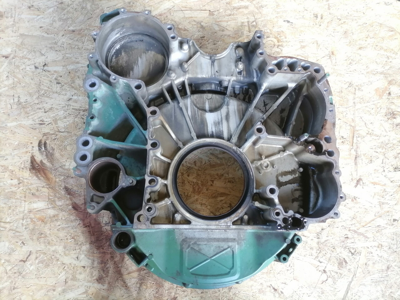 Volvo Flywheel housing 21769015 - Маховик за Камион: снимка 3 Volvo Flywheel housing 21769015 - Маховик за Камион: снимка 3