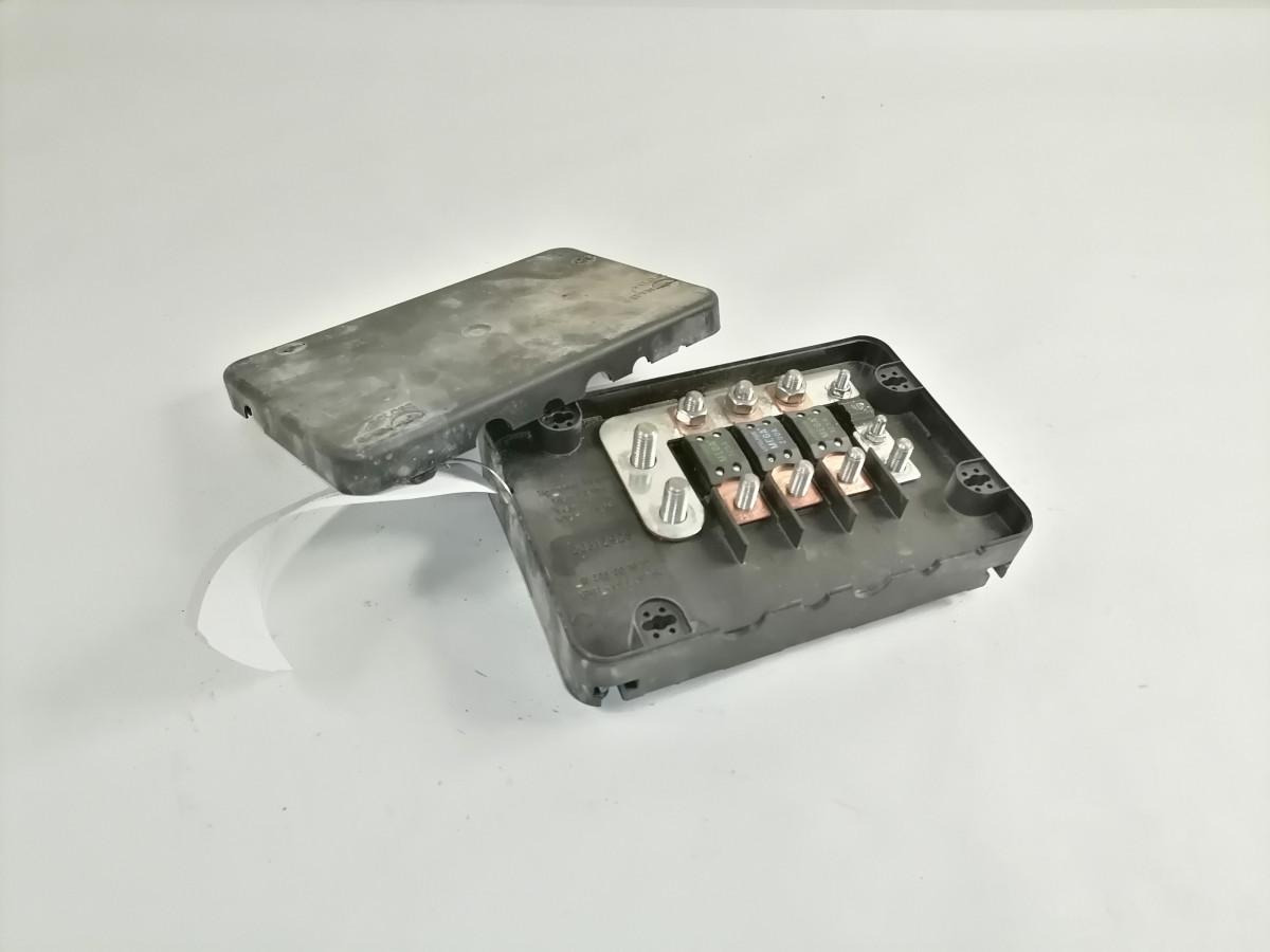Volvo Fuse box 20512928 - Предпазител за Камион: снимка 2 Volvo Fuse box 20512928 - Предпазител за Камион: снимка 2
