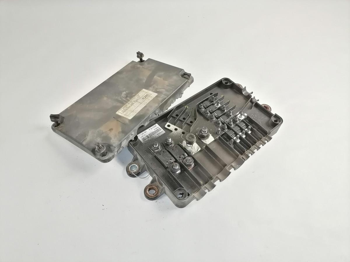 Volvo Fuse box 21728187 - Предпазител за Камион: снимка 2 Volvo Fuse box 21728187 - Предпазител за Камион: снимка 2