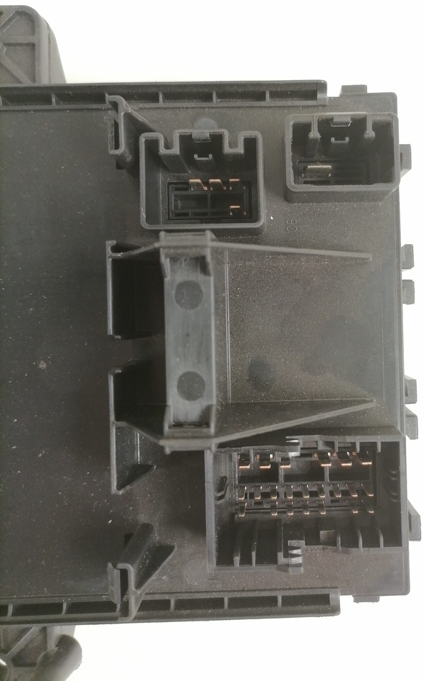 Volvo Fuse box 21939408 - Предпазител за Камион: снимка 4 Volvo Fuse box 21939408 - Предпазител за Камион: снимка 4
