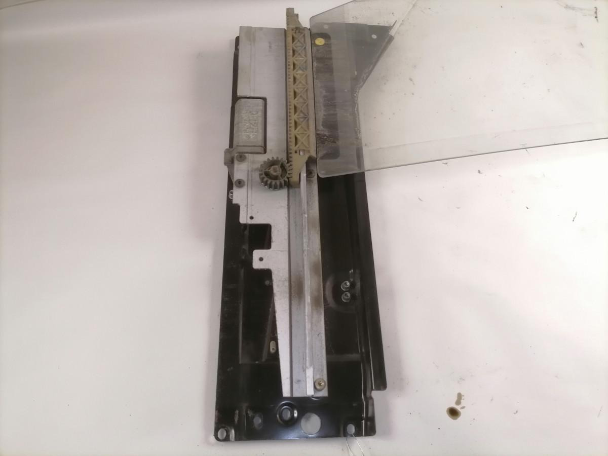 Volvo Küljeklaas, parem 20862570 - Стъкло и части за Камион: снимка 3 Volvo Küljeklaas, parem 20862570 - Стъкло и части за Камион: снимка 3