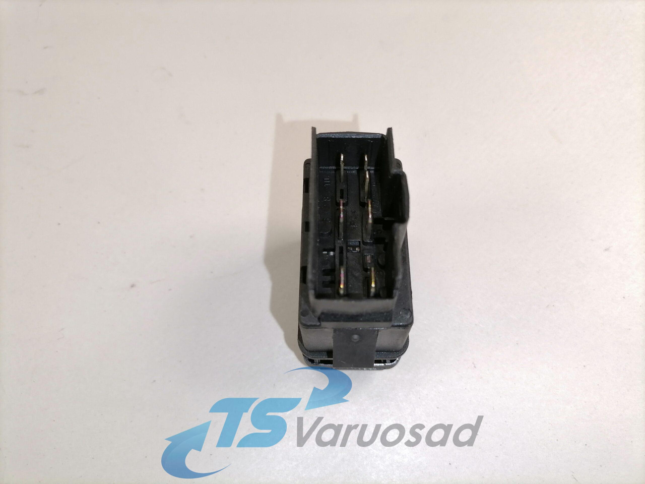 Volvo Lüliti, differentsiaalilukk 8157759 - Кабина за Камион: снимка 2 Volvo Lüliti, differentsiaalilukk 8157759 - Кабина за Камион: снимка 2