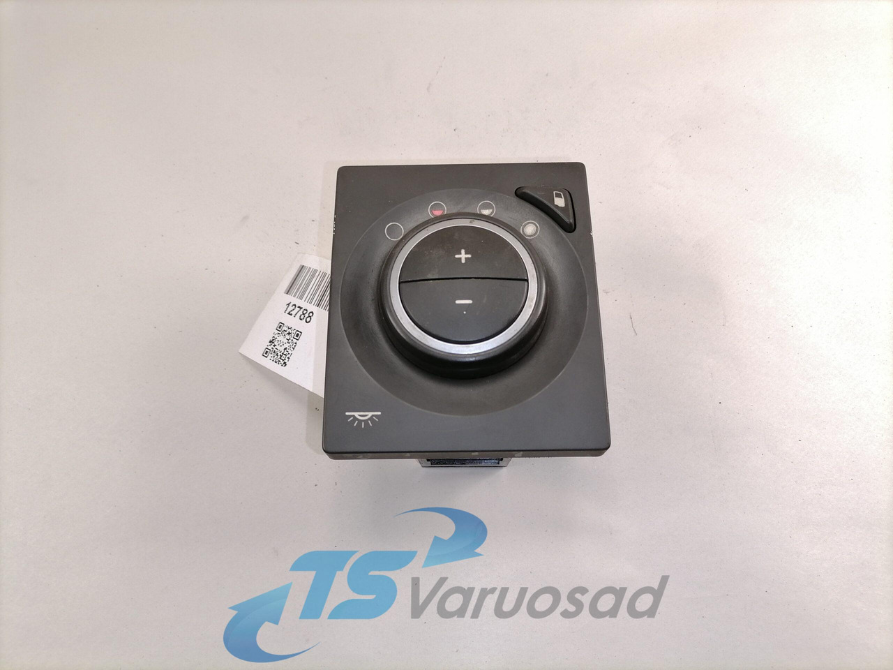 Volvo Lüliti, salongi valgustus 22049578 - Кабина за Камион: снимка 1 Volvo Lüliti, salongi valgustus 22049578 - Кабина за Камион: снимка 1