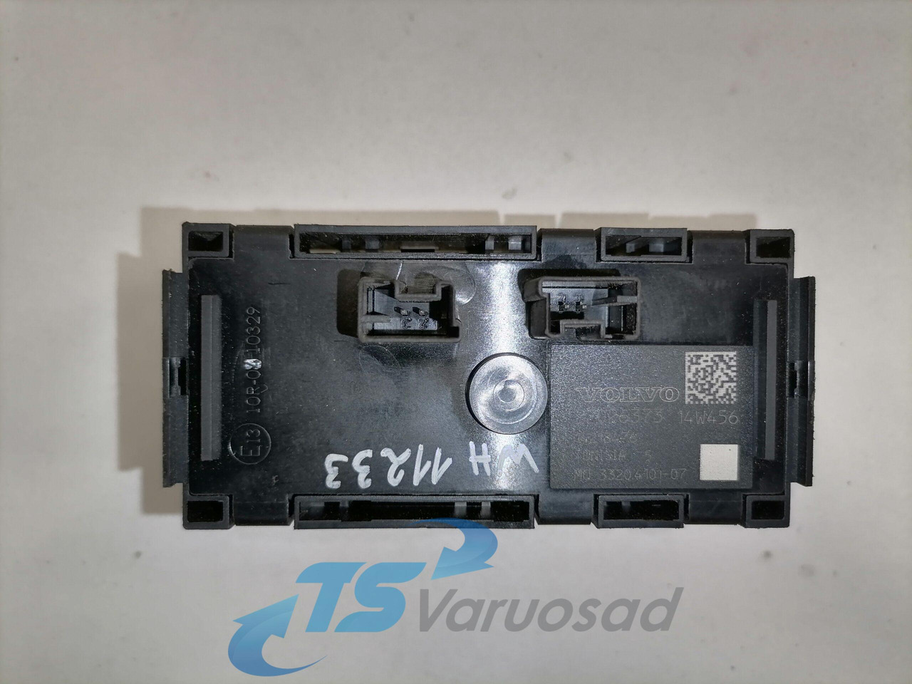 Volvo Lülitite moodul 22026373 - Кабина за Камион: снимка 3 Volvo Lülitite moodul 22026373 - Кабина за Камион: снимка 3