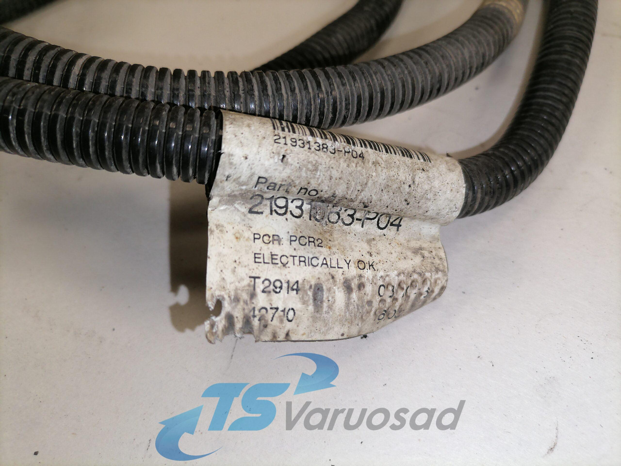 Volvo Raami juhtmestik 21931383 - Универсална част за Камион: снимка 4 Volvo Raami juhtmestik 21931383 - Универсална част за Камион: снимка 4