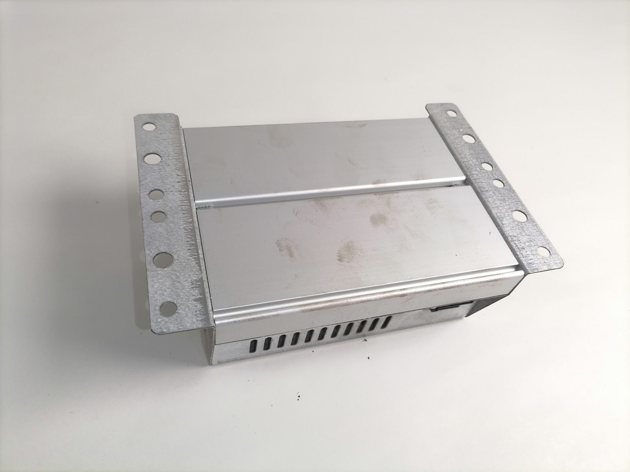 Volvo Radio Memory Backup 20455097 - Блок за управление за Камион: снимка 5 Volvo Radio Memory Backup 20455097 - Блок за управление за Камион: снимка 5