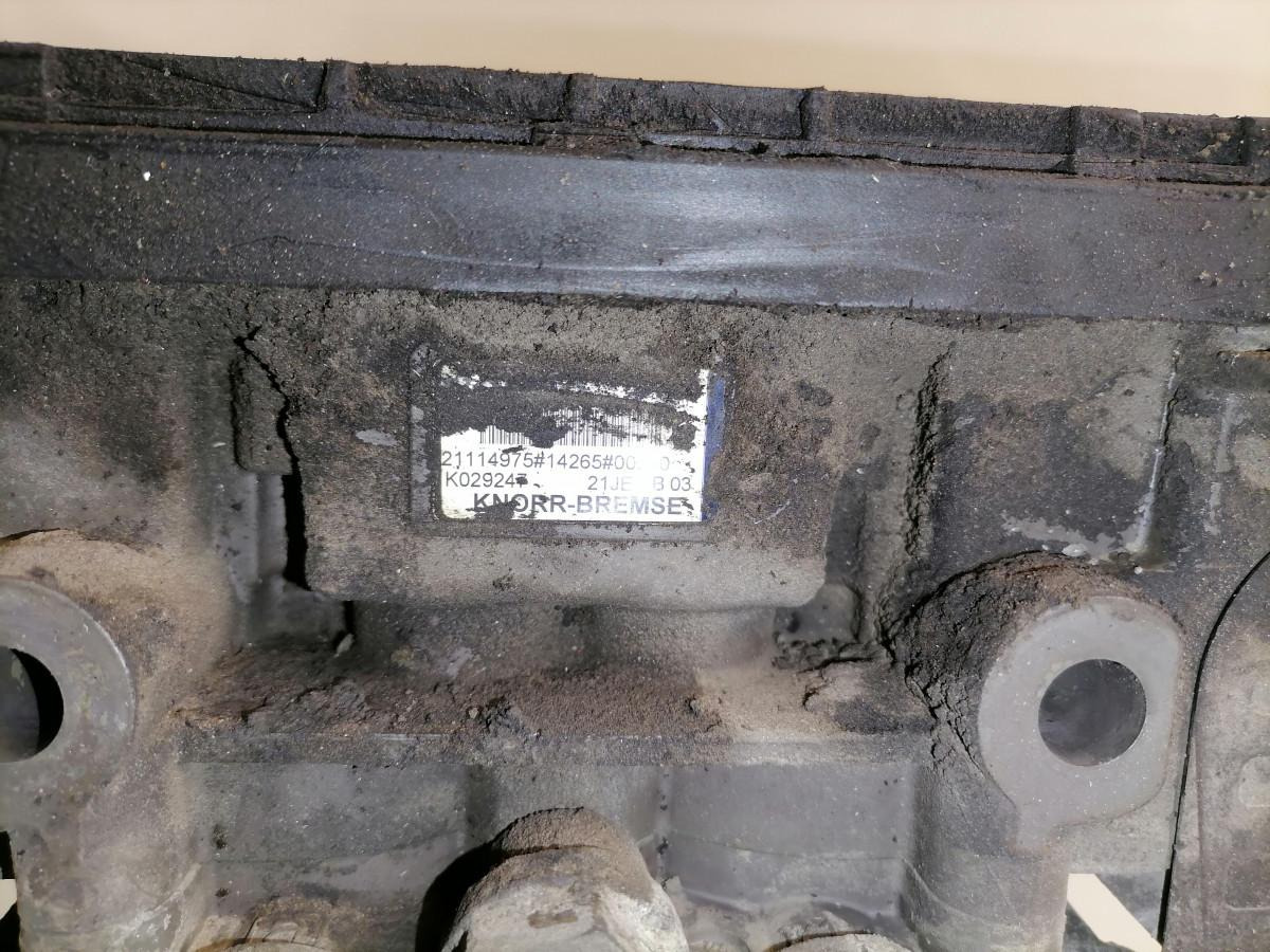 Volvo Rear axel brake pressure control valve 21114975 - Спирачен клапан за Камион: снимка 5 Volvo Rear axel brake pressure control valve 21114975 - Спирачен клапан за Камион: снимка 5