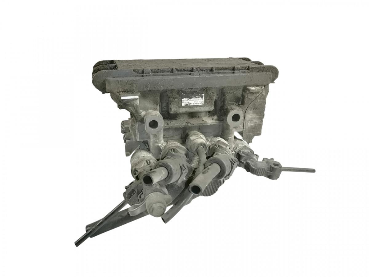 Volvo Rear axel brake pressure control valve 21114975 - Спирачен клапан за Камион: снимка 1 Volvo Rear axel brake pressure control valve 21114975 - Спирачен клапан за Камион: снимка 1