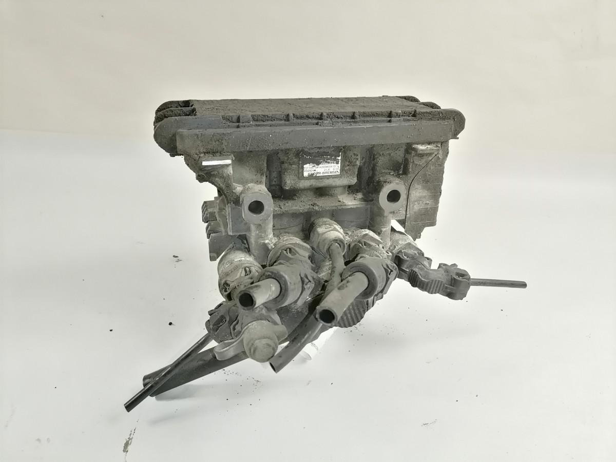 Volvo Rear axel brake pressure control valve 21114975 - Спирачен клапан за Камион: снимка 2 Volvo Rear axel brake pressure control valve 21114975 - Спирачен клапан за Камион: снимка 2