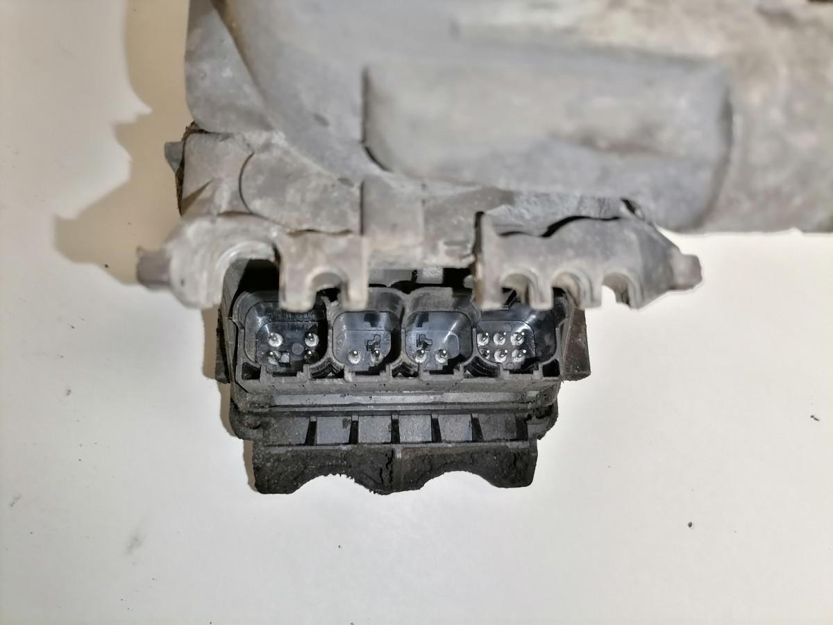 Volvo Rear axel brake pressure control valve 21114975 - Спирачен клапан за Камион: снимка 4 Volvo Rear axel brake pressure control valve 21114975 - Спирачен клапан за Камион: снимка 4
