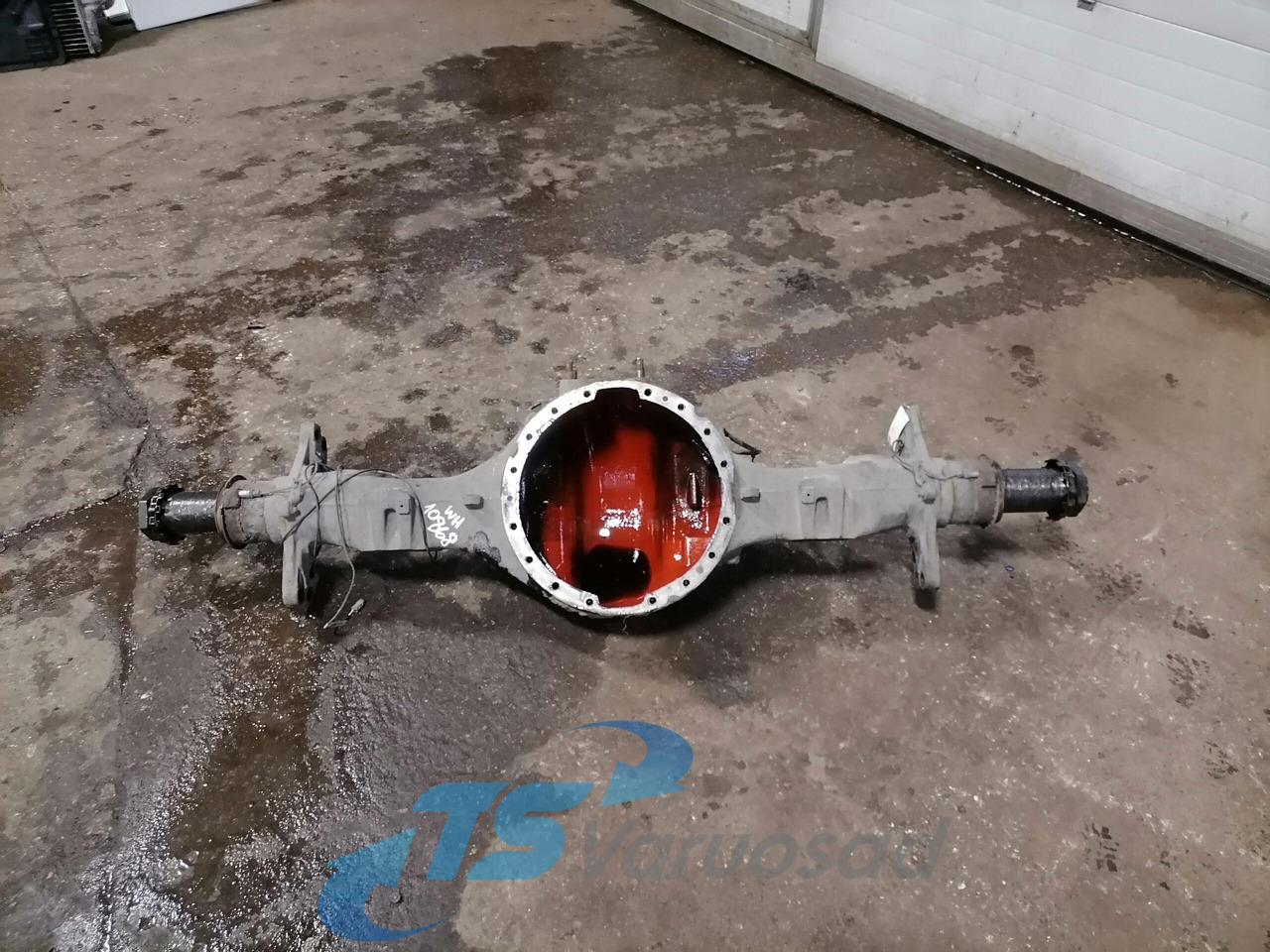 Volvo Rear axel housing 3201N9244B - Ос и части за Камион: снимка 1 Volvo Rear axel housing 3201N9244B - Ос и части за Камион: снимка 1