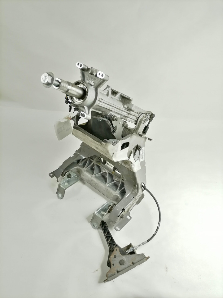 Volvo Roolisammas 82630801 - Кормилна колона за Камион: снимка 2 Volvo Roolisammas 82630801 - Кормилна колона за Камион: снимка 2