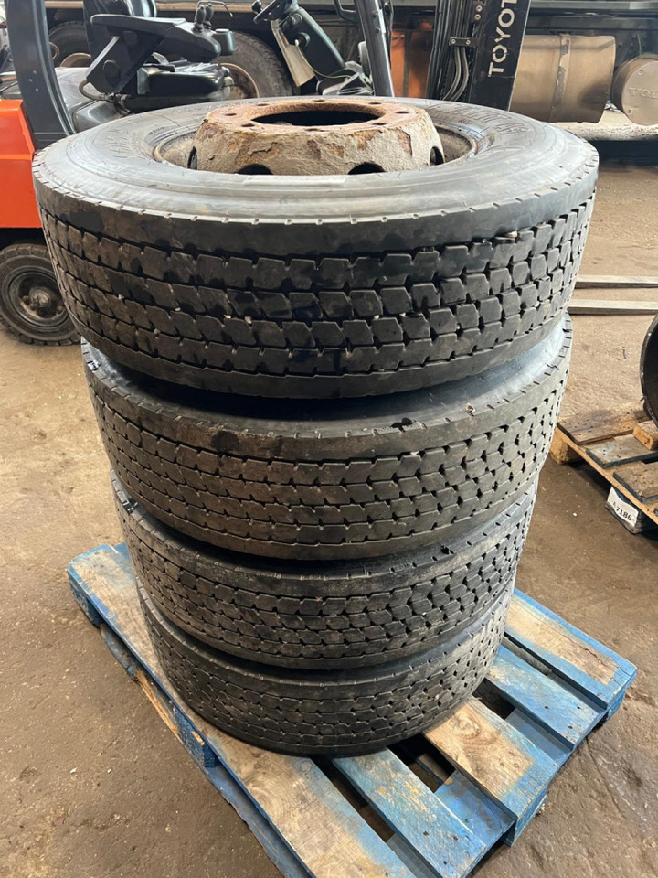 Volvo Sava avant A3 285/70R19.5 28570R195 - Гуми и джанти за Камион: снимка 2 Volvo Sava avant A3 285/70R19.5 28570R195 - Гуми и джанти за Камион: снимка 2