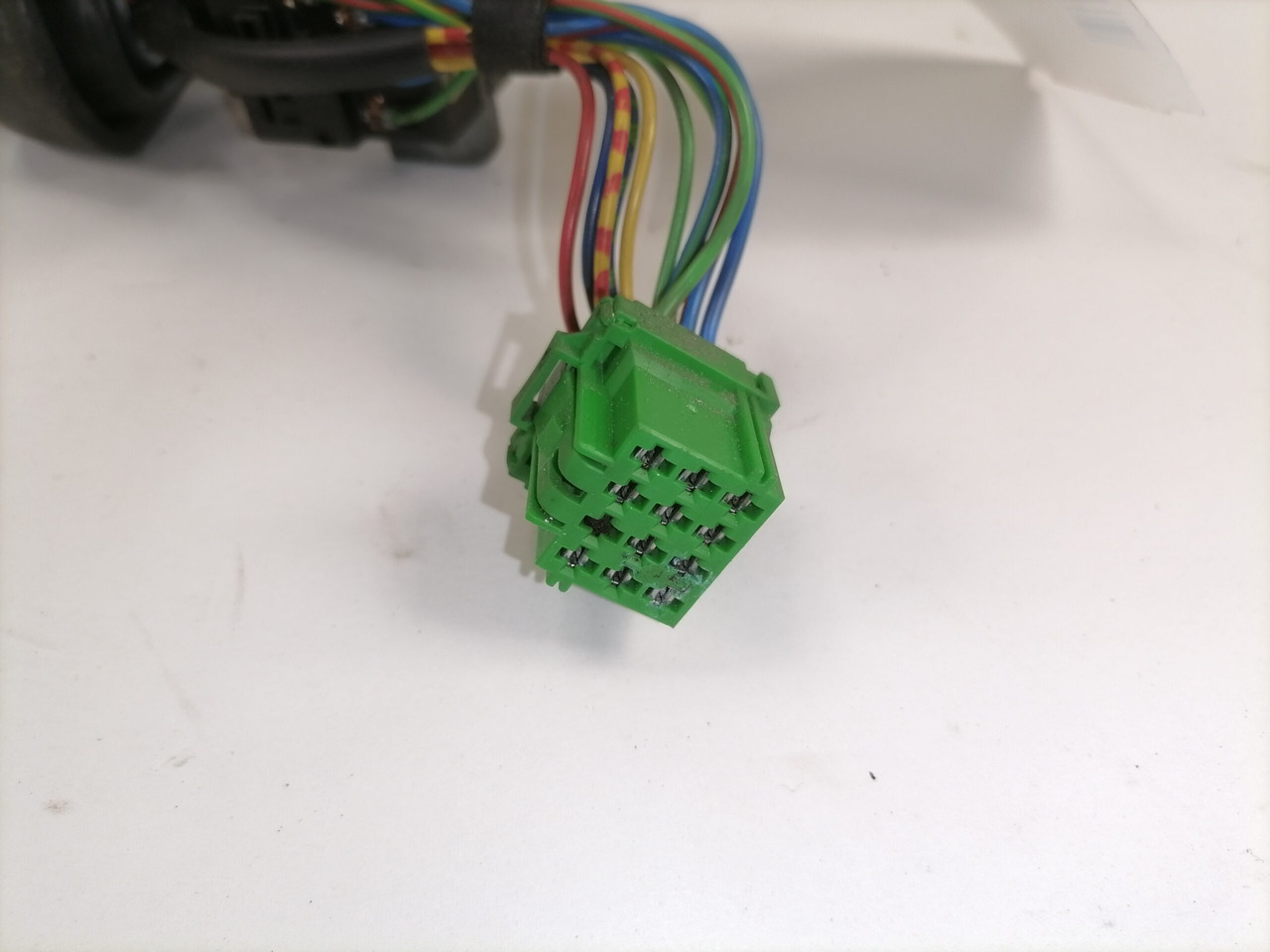 Volvo Switch, wipers 3944081 - Електрическа система за Камион: снимка 4 Volvo Switch, wipers 3944081 - Електрическа система за Камион: снимка 4