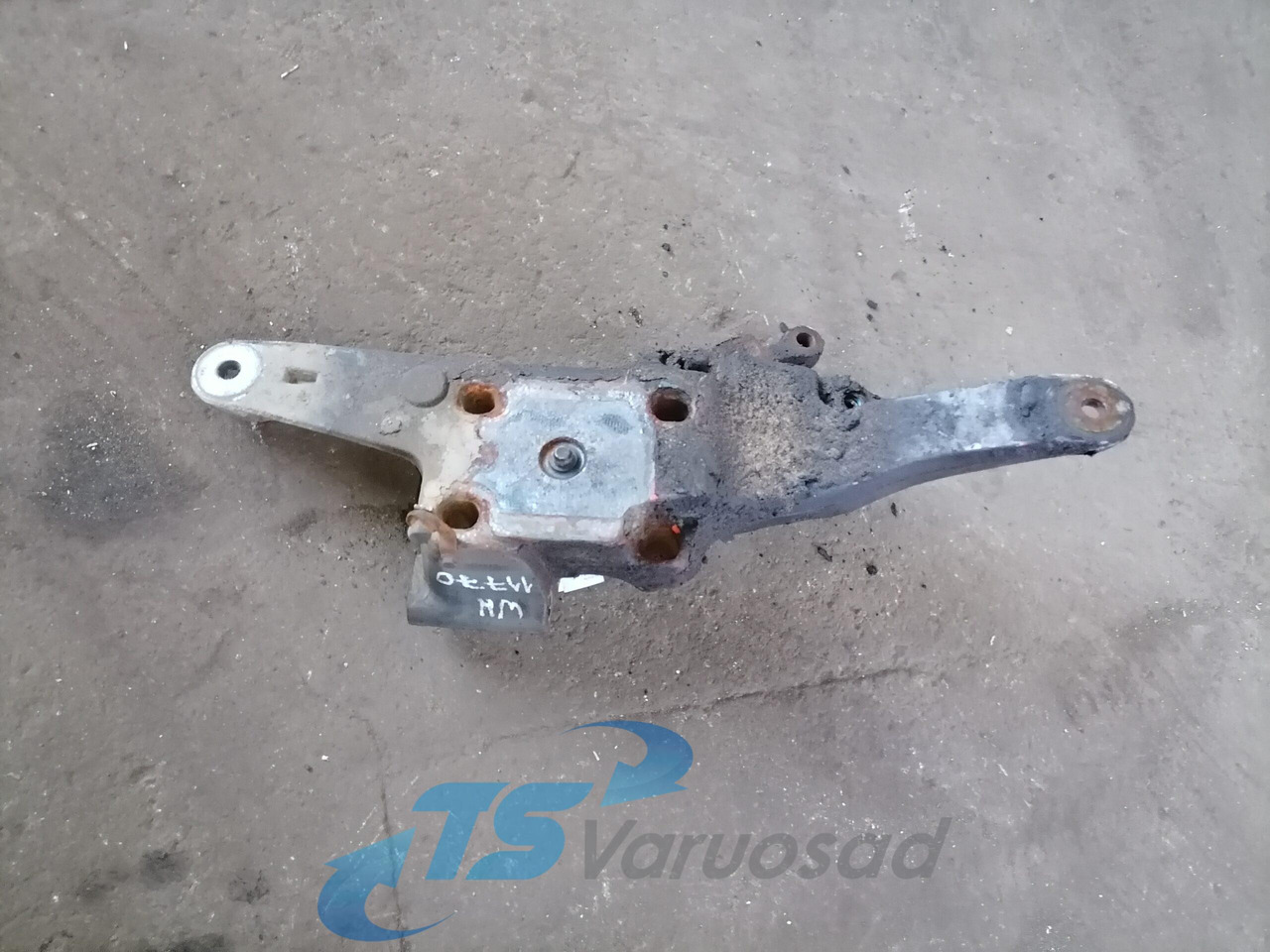 Volvo Volvo drive axle / axle mounting / airbag carrier 20428752 - Ос и части за Камион: снимка 1 Volvo Volvo drive axle / axle mounting / airbag carrier 20428752 - Ос и части за Камион: снимка 1