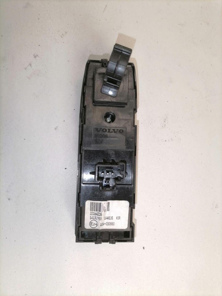 Volvo Volvo lüliti, aknatõstuk 22154235 - Кабина за Камион: снимка 3 Volvo Volvo lüliti, aknatõstuk 22154235 - Кабина за Камион: снимка 3