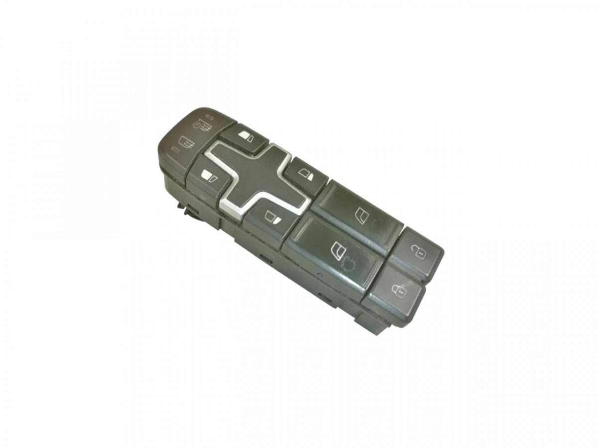 Volvo Volvo lüliti, aknatõstuk 22154235 - Кабина за Камион: снимка 1 Volvo Volvo lüliti, aknatõstuk 22154235 - Кабина за Камион: снимка 1