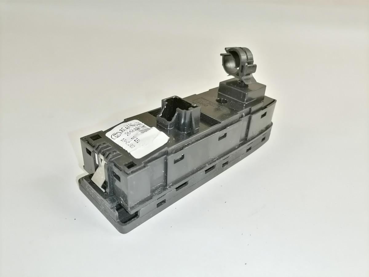 Volvo Volvo lüliti, aknatõstuk 22154240 - Кабина за Камион: снимка 3 Volvo Volvo lüliti, aknatõstuk 22154240 - Кабина за Камион: снимка 3