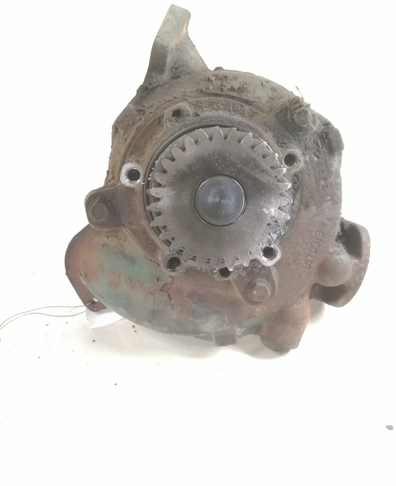 Volvo Water pump manifold / housing 8170312 - Помпа за охлаждаща течност за Камион: снимка 3 Volvo Water pump manifold / housing 8170312 - Помпа за охлаждаща течност за Камион: снимка 3