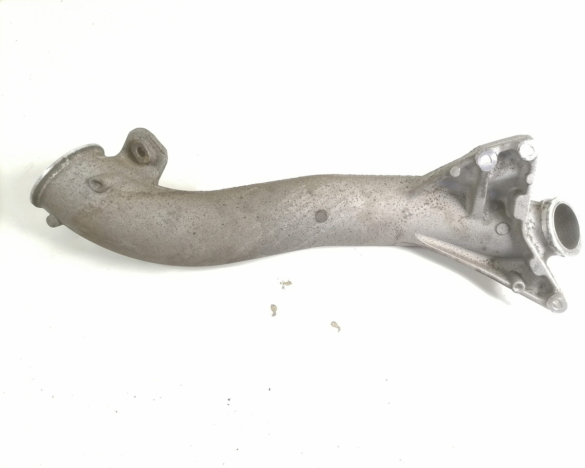 Volvo intercooler pipe 21808309 - Интеркулер за Камион: снимка 2 Volvo intercooler pipe 21808309 - Интеркулер за Камион: снимка 2