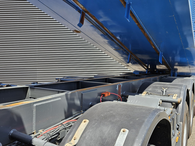 Самосвал камион DAF GINAF / CF85.410 / MANUAL GEARBOX / 10x4 TIPPER: снимка 11