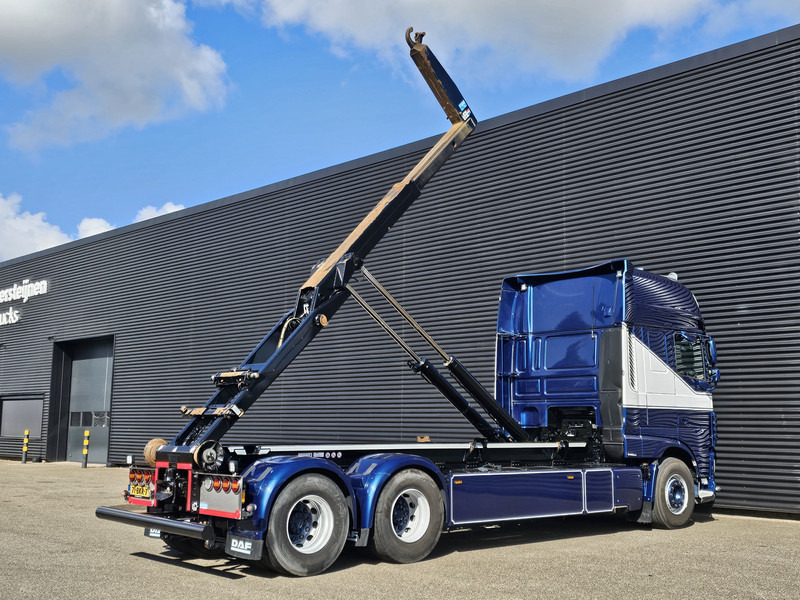 DAF XF 530 SSC 6x2 VDL HOOKLIFT 660 cm - Мултилифт с кука камион: снимка 2 DAF XF 530 SSC 6x2 VDL HOOKLIFT 660 cm - Мултилифт с кука камион: снимка 2
