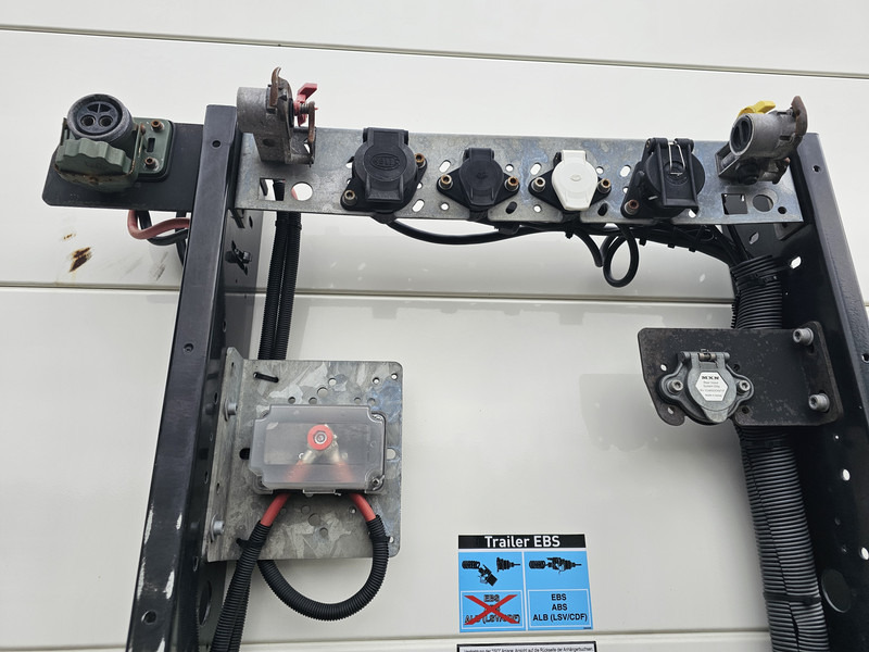 Затворена каросерия полуремарке KEL-BERG STEERING AXLE / LIFT AXLE / TAIL LIFT: снимка 19