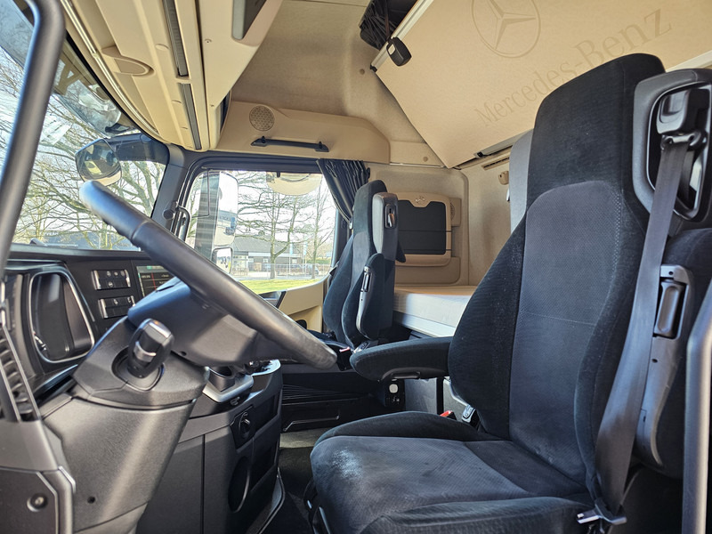 Камион Mercedes-Benz ACTROS SLT 4163 8x4 / 180.000 kg GCW / RETARDER: снимка 13