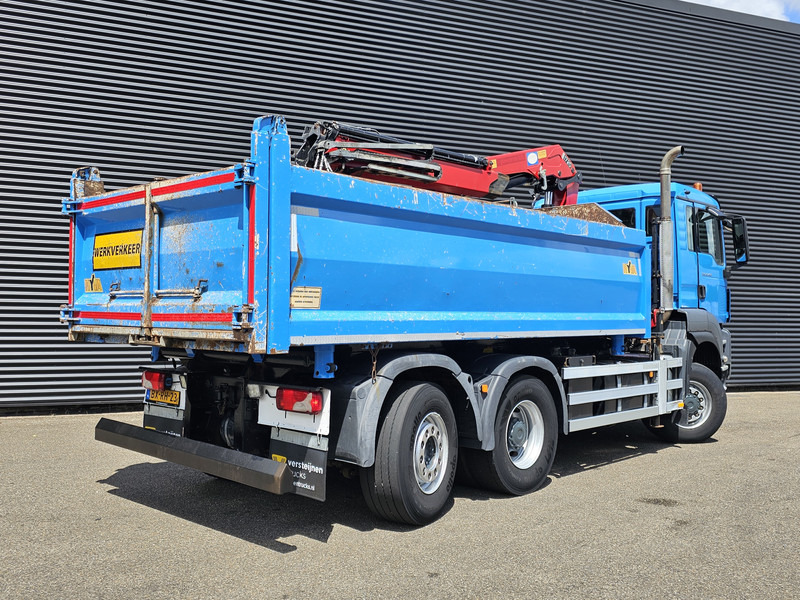 Самосвал камион, Камион с кран MAN TGS 28.400 6X4-4 BL / CRANE + 2 SIDE TIPPER: снимка 7