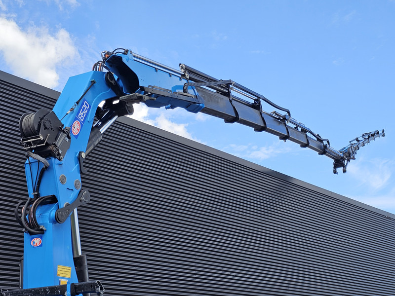 MAN TGX 35.480 8x4-4 / HMF 85 t/m + JIB / WINCH - Камион с кран: снимка 5 MAN TGX 35.480 8x4-4 / HMF 85 t/m + JIB / WINCH - Камион с кран: снимка 5