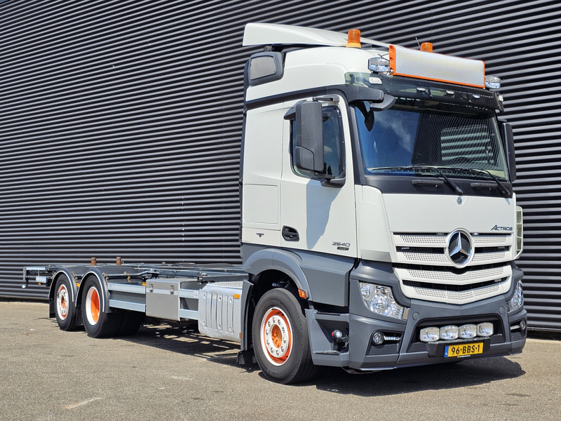 Mercedes-Benz ACTROS 2640 6x2-4 / NL TRUCK - Контейнеровоз/ Сменна каросерия камион: снимка 2 Mercedes-Benz ACTROS 2640 6x2-4 / NL TRUCK - Контейнеровоз/ Сменна каросерия камион: снимка 2