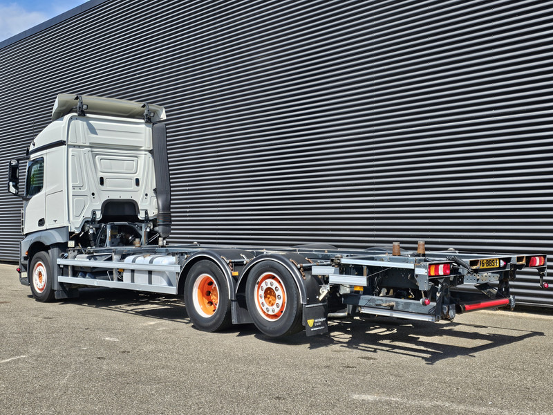 Mercedes-Benz ACTROS 2640 6x2-4 / NL TRUCK - Контейнеровоз/ Сменна каросерия камион: снимка 3 Mercedes-Benz ACTROS 2640 6x2-4 / NL TRUCK - Контейнеровоз/ Сменна каросерия камион: снимка 3