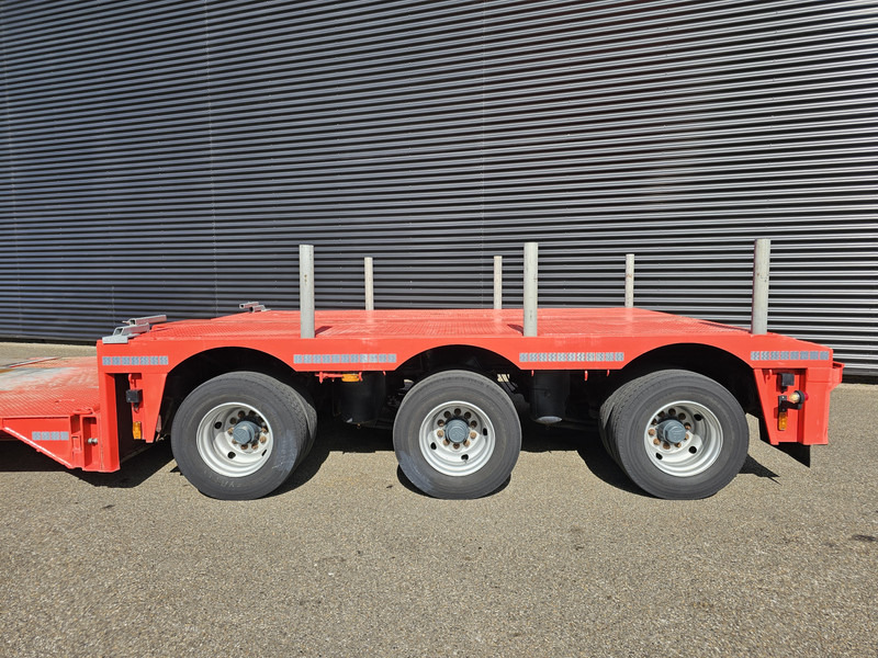 Нискорамна площадка полуремарке Nooteboom EURO-48-03 / EXTENDABLE / REMOVABLE NECK: снимка 11 Нискорамна площадка полуремарке Nooteboom EURO-48-03 / EXTENDABLE / REMOVABLE NECK: снимка 11