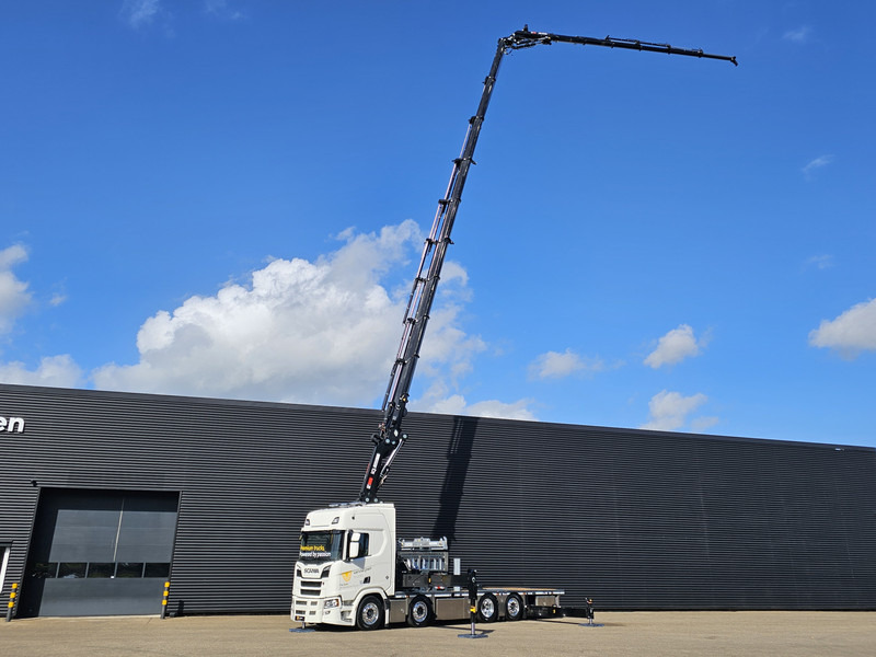 Scania R590 V8 / 8X2 / HIAB 1188 + JIB + WINCH - Бордови камион, Камион с кран: снимка 4 Scania R590 V8 / 8X2 / HIAB 1188 + JIB + WINCH - Бордови камион, Камион с кран: снимка 4